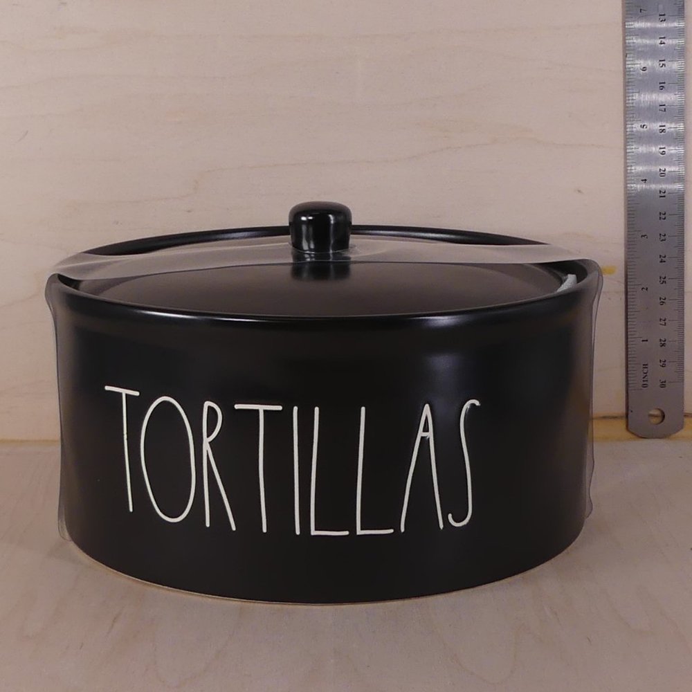 Rae Dunn Tortilla Warmer in Black **NEW**